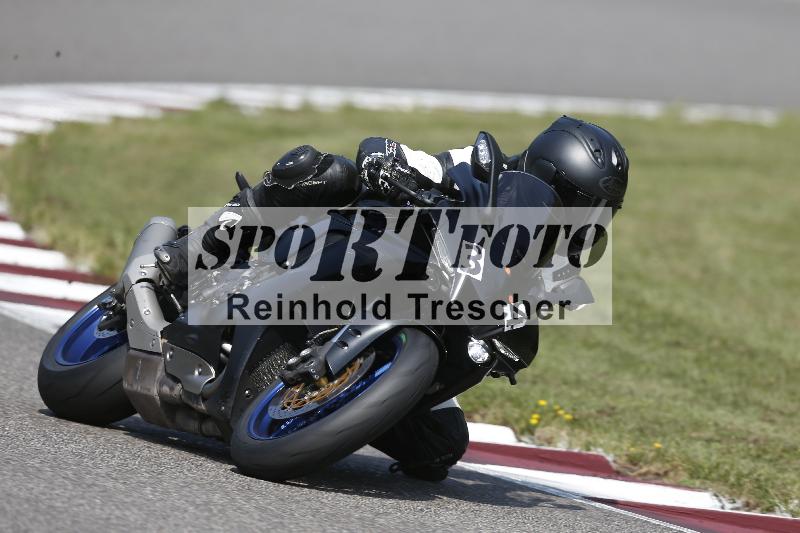 Archiv-2025/49 26.08.2025 Cornu Master School ADR/rot-rouge/34